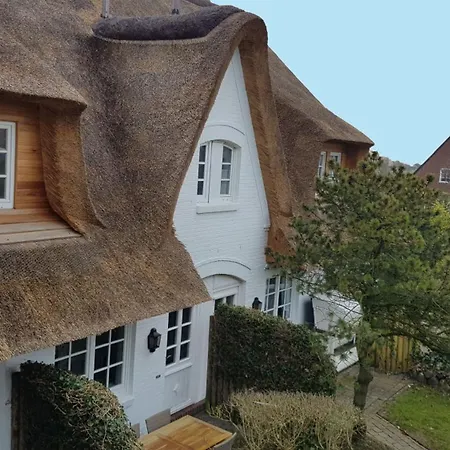 Apartmenthaus Witthues * Wenningstedt-Braderup